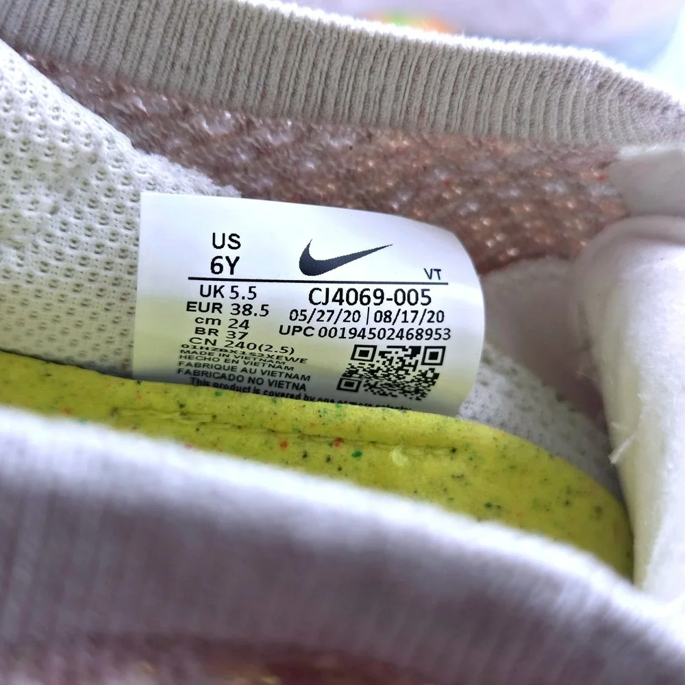 Nike Air VaporMax 2020 Flyknit 6Y Oatmeal Light Bone CJ4069-005 FastFit Running